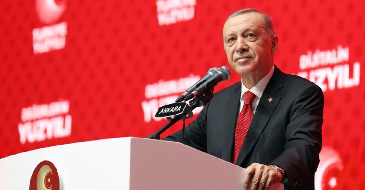 Erdoğan: İnşallah enflasyonu denetim altına alarak büyümeyi sürdüreceğiz