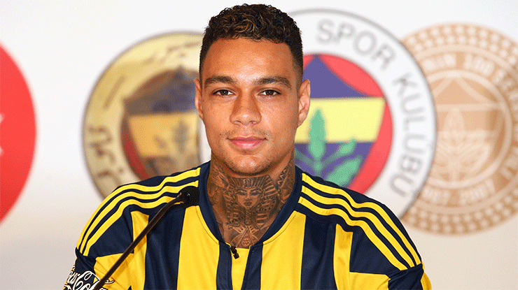 Van der Wiel’i dolandıranlara ceza!