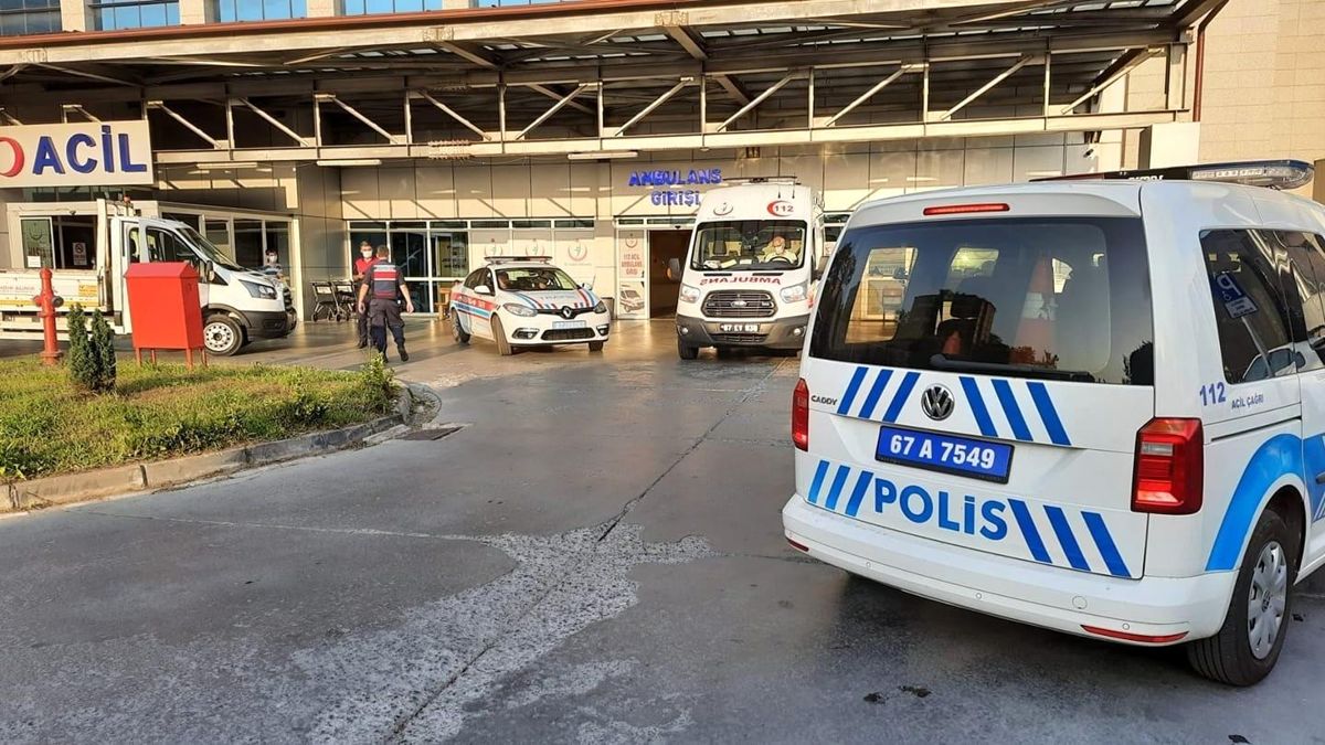 Zonguldak’ta ev sahibi ile kiracı arasında kavga: Bir kişi keser darbesiyle yaralandı