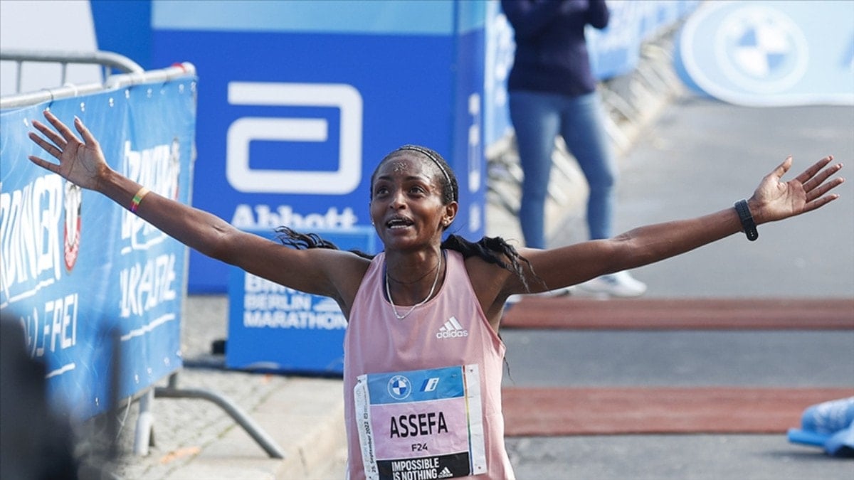 Tigist Assefa, Berlin Maratonu’nda dünya rekorunu kırdı